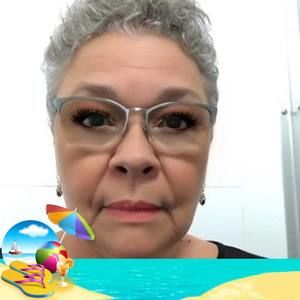 Meet your Posher, Evelyne